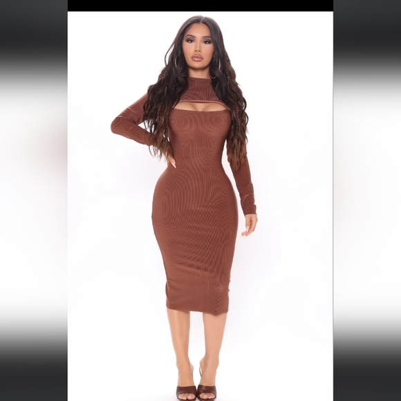 Fashion Nova Dresses & Skirts - NWOT Midi bodycon ribbed but out dress